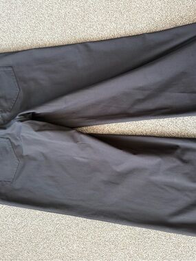 Lululemon EasyFive Low-Rise Classic Wide-Leg Pant Regular